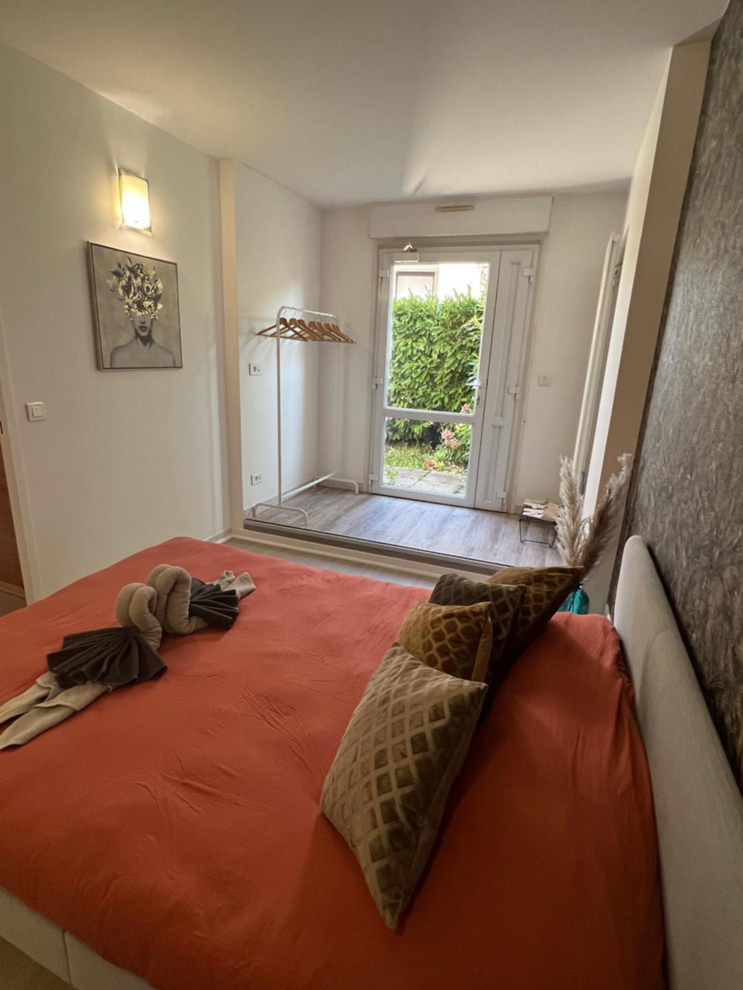 House Of Spa Privatif - Jaccuzi Et Sauna Livry-Gargan Εξωτερικό φωτογραφία