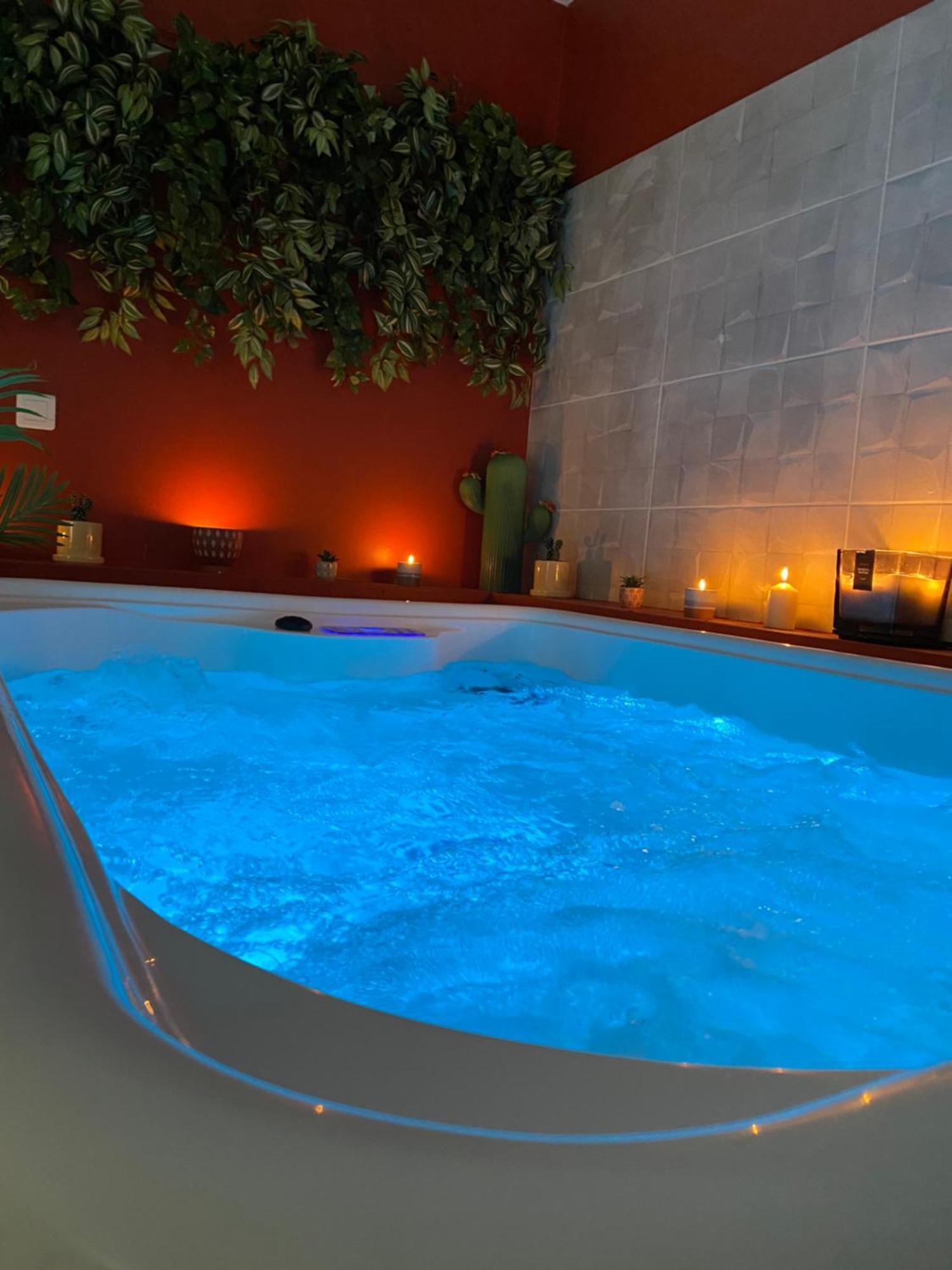 House Of Spa Privatif - Jaccuzi Et Sauna Livry-Gargan Εξωτερικό φωτογραφία
